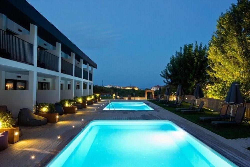 Aqua Bay Hotel พลานอส ภายนอก รูปภาพ