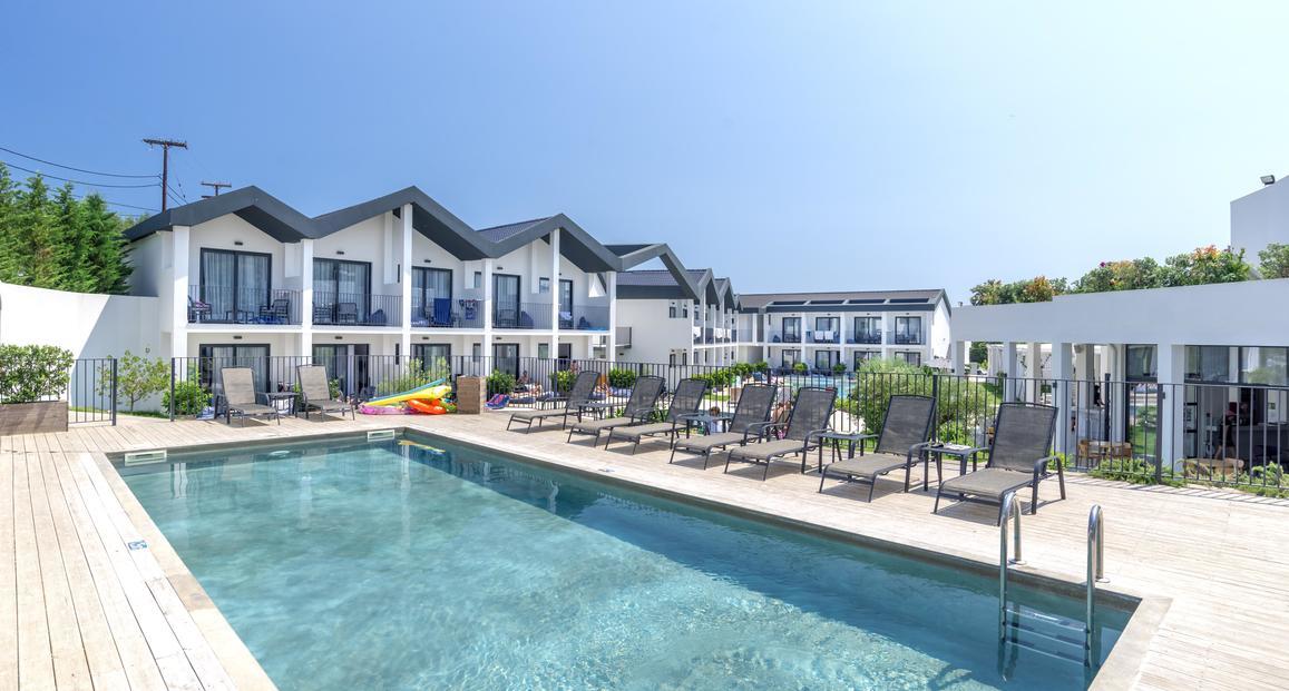 Aqua Bay Hotel พลานอส ภายนอก รูปภาพ