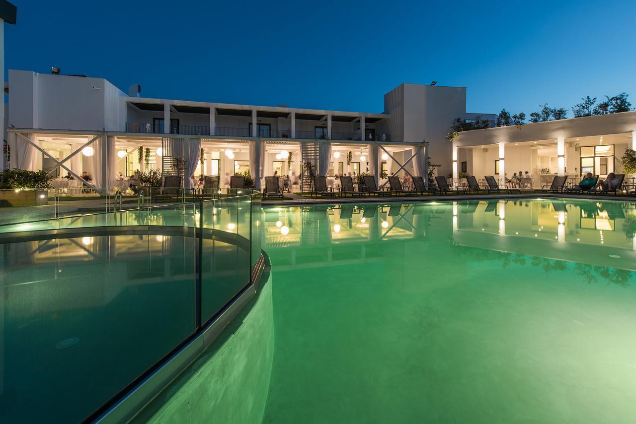 Aqua Bay Hotel พลานอส ภายนอก รูปภาพ